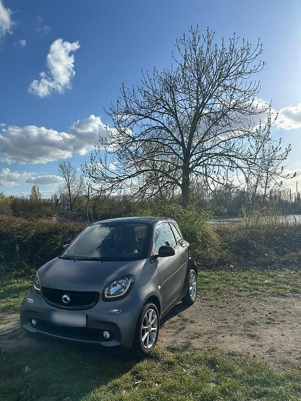 Gebraucht Smart ForTwo Coupé 90 PS (66 kW) 2015 Grau Coupé