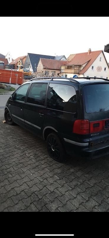 Gebraucht VW Sharan 116 PS (85 kW) 2003 Schwarz Van / Kleinbus