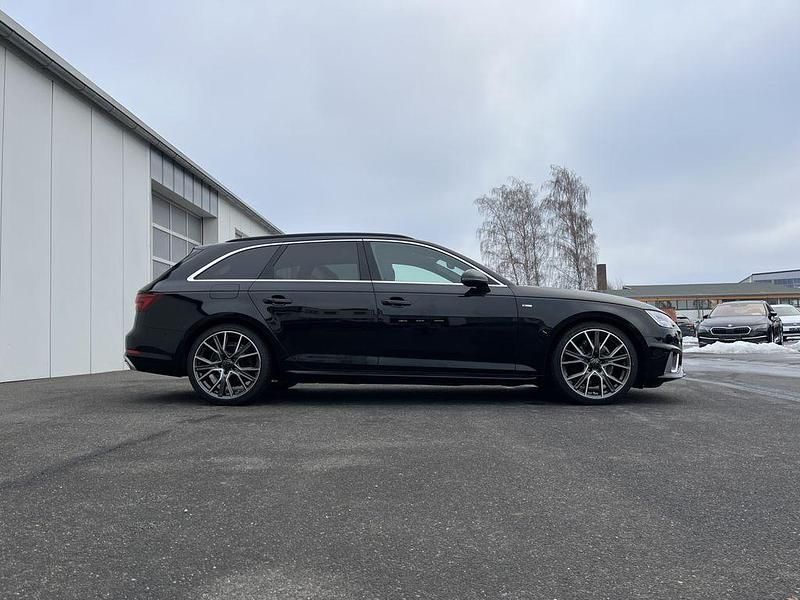 Gebraucht Audi A4 Sport 150 PS (110 kW) 2019 Schwarz Kombi