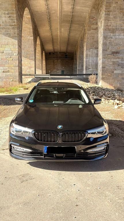 Gebraucht BMW 520 190 PS (139 kW) 2018 Schwarz Kombi