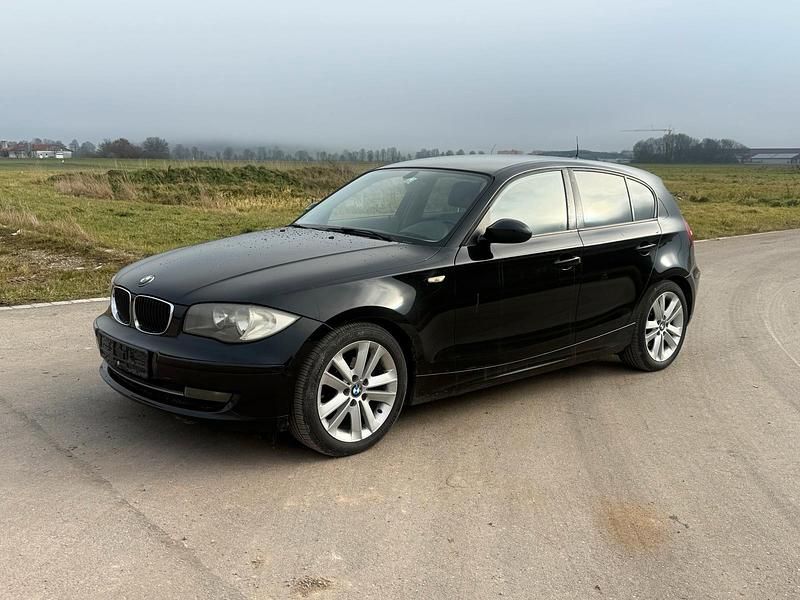 Schwarz Gebraucht 2007 BMW 118 Kleinwagen | 1.890 € (Superpreis) - Bild 1/4