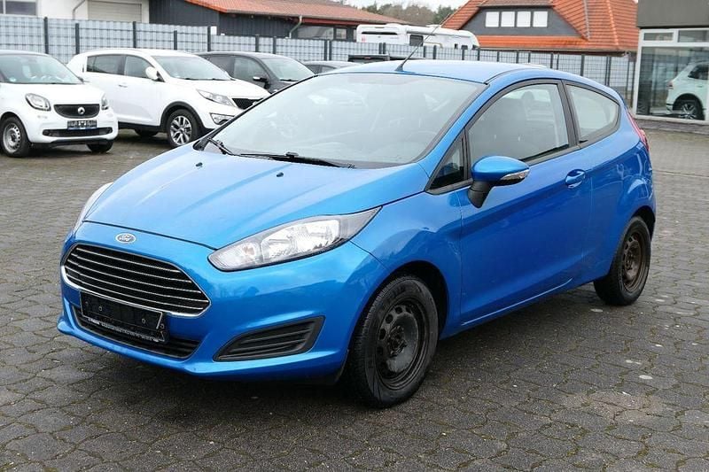 Gebraucht Ford Fiesta Trend 80 PS (58 kW) 2014 Blau Kleinwagen