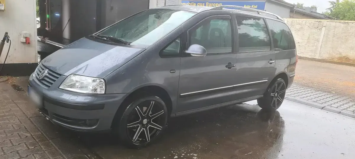 Gebraucht VW Sharan United 140 PS (102 kW) 2010 Grau Van / Kleinbus