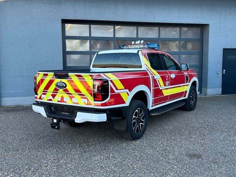 Gebraucht Ford Ranger Limited 170 PS (125 kW) 2023 Frozen white Pickup