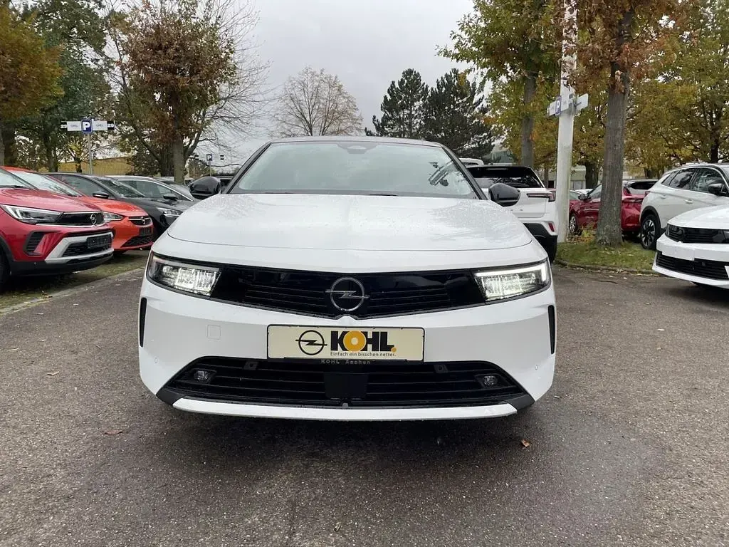 Gebraucht Opel Astra Elegance 131 PS (96 kW) 2024 Uni) (weiss Limousine
