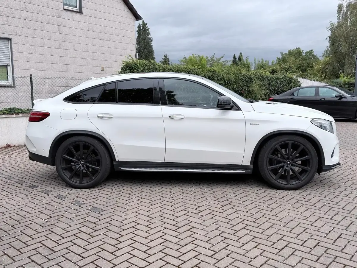 Gebraucht Mercedes GLE43 AMG AMG 367 PS (269 kW) 2017 Weiß SUV