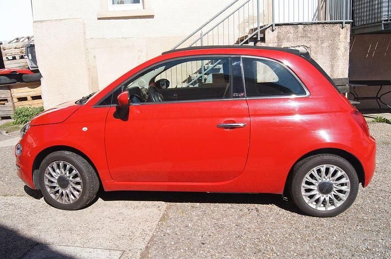 Gebraucht Fiat 500 Lounge 69 PS (50 kW) 2018 Rosso corsa/sfrontato/argilla/ Cabrio