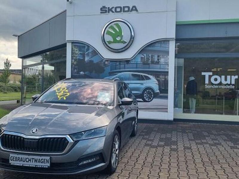 Grau Gebraucht 2022 Skoda Octavia Tour Kombi | 21.950 € (Fairer Preis) - Bild 1/4
