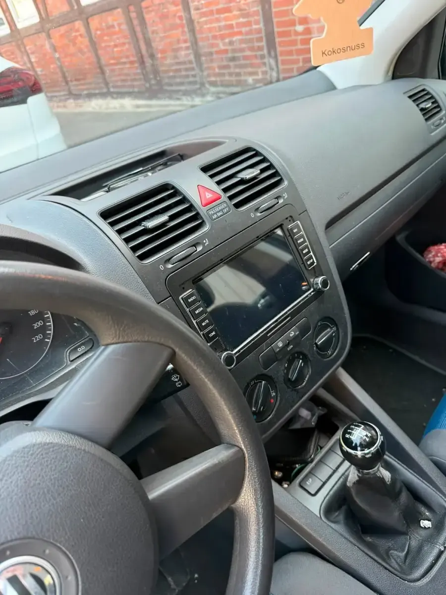 Gebraucht VW Golf V 75 PS (55 kW) 2004 Schwarz Kleinwagen