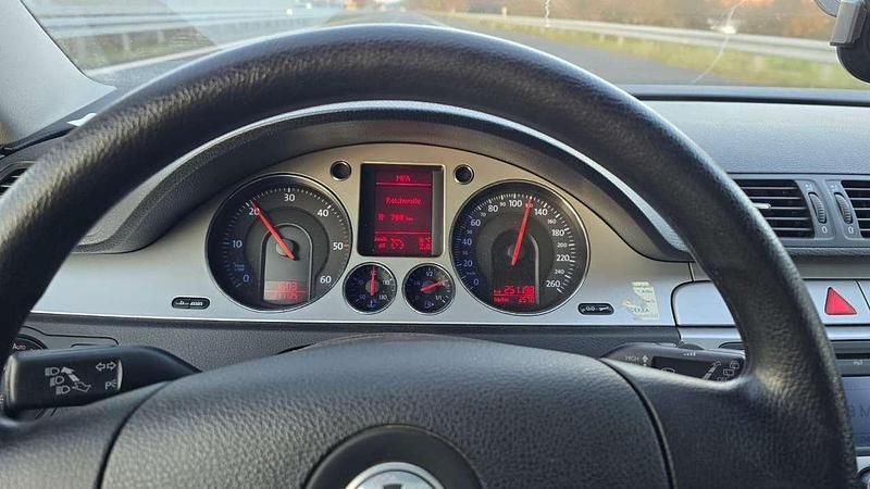 Gebraucht VW Passat 170 PS (125 kW) 2008 Limousine