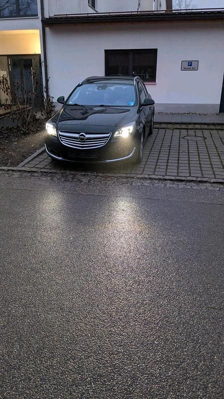Gebraucht Opel Insignia 170 PS (125 kW) 2015 Schwarz Kombi