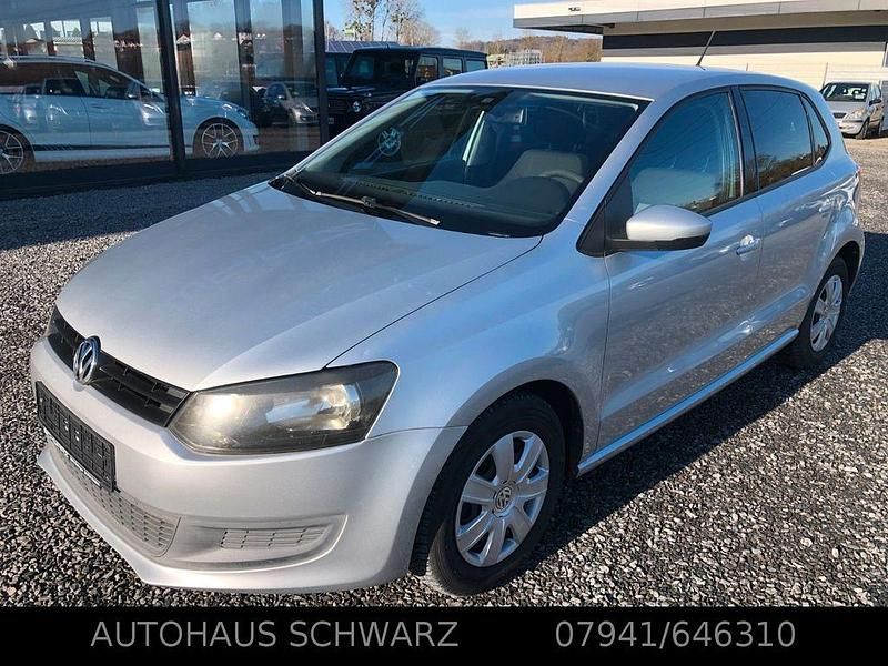 Silber Gebraucht 2010 VW Polo Trendline Limousine | 4.450 € (Fairer Preis) - Bild 1/4