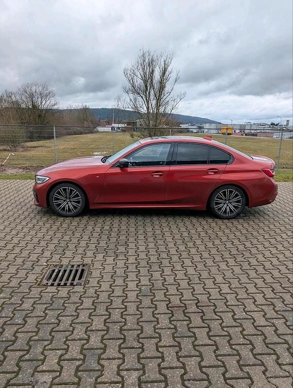 Gebraucht BMW 330 M Sport 265 PS (194 kW) 2020 Orange Limousine