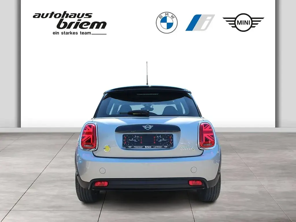 Gebraucht Mini Cooper SE Essential 135 kW (184 PS) 2023 Grau Kleinwagen