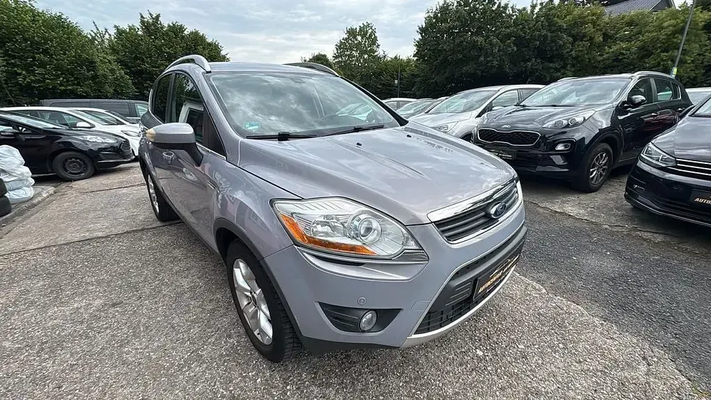 Gebraucht Ford Kuga Trend 140 PS (102 kW) 2011 Grau SUV