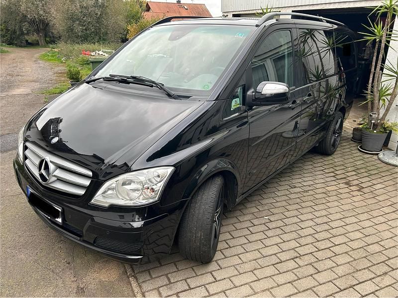 Gebraucht Mercedes Viano 224 PS (164 kW) 2013 Schwarz Van / Kleinbus