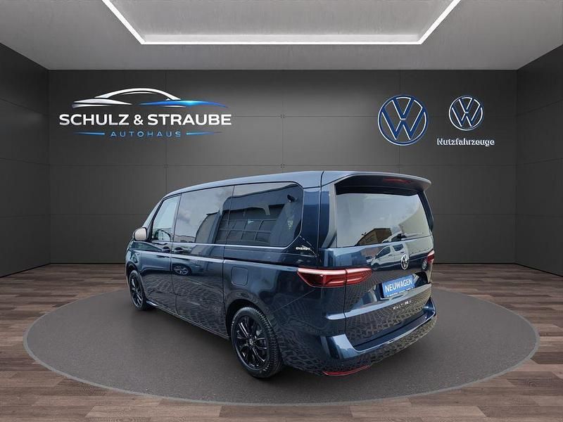 Neu VW Multivan 150 PS (110 kW) 2026 Blau Van / Kleinbus