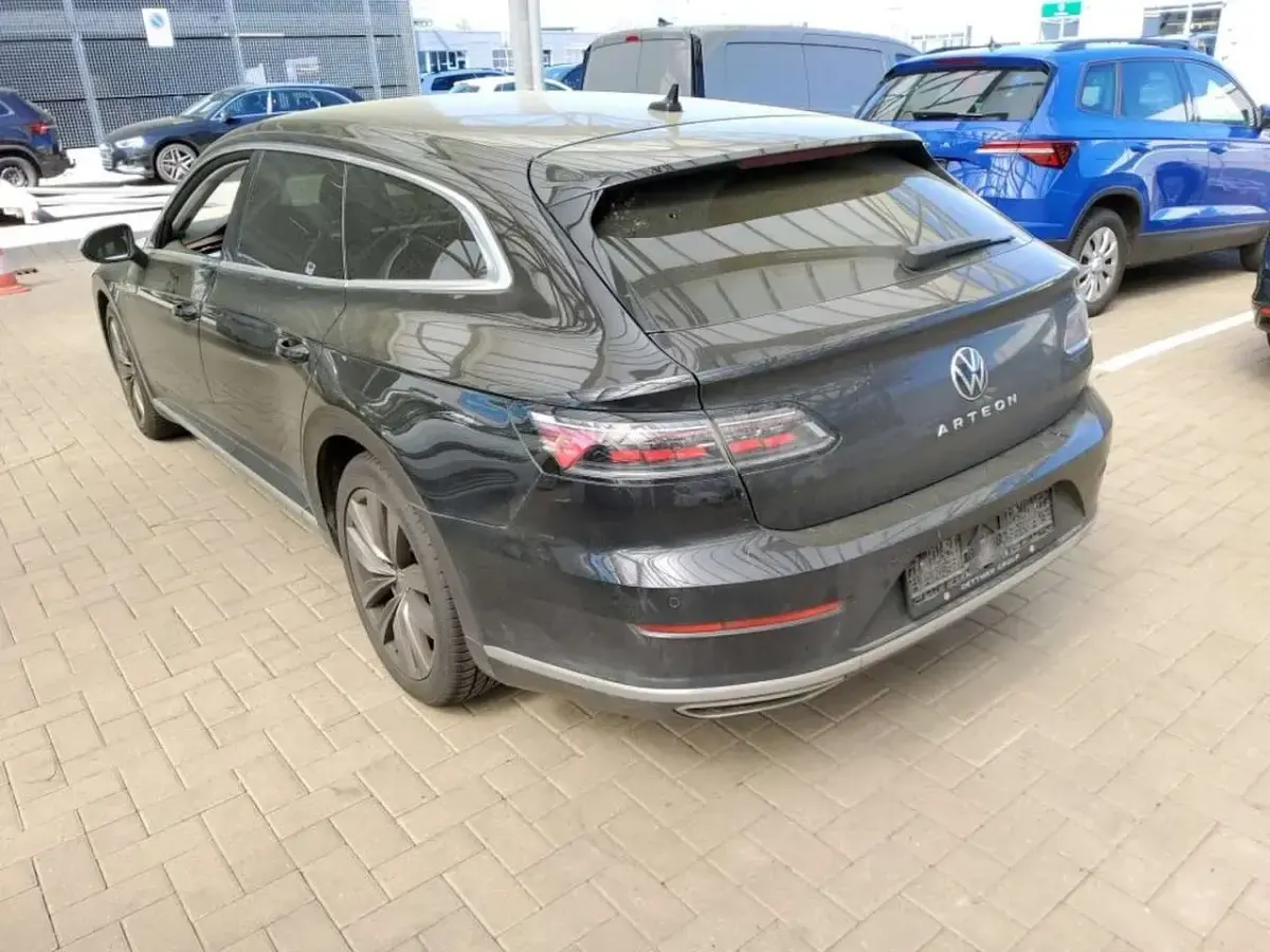 Gebraucht VW Arteon Elegance 200 PS (147 kW) 2023 Deep black perleffekt Kombi