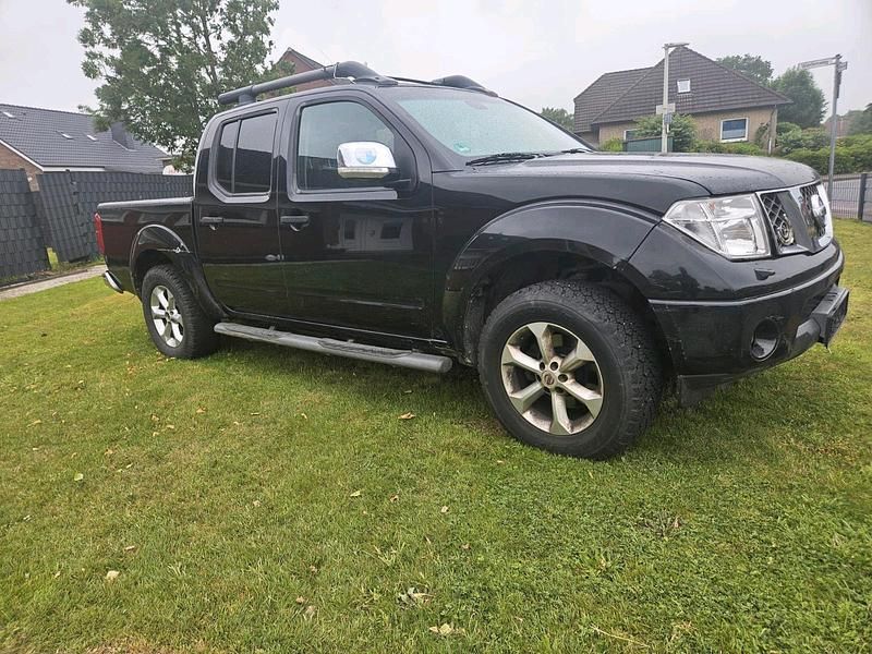 Schwarz Gebraucht 2008 Nissan Navara Abholung | 4.750 € (Guter Preis) - Bild 1/4