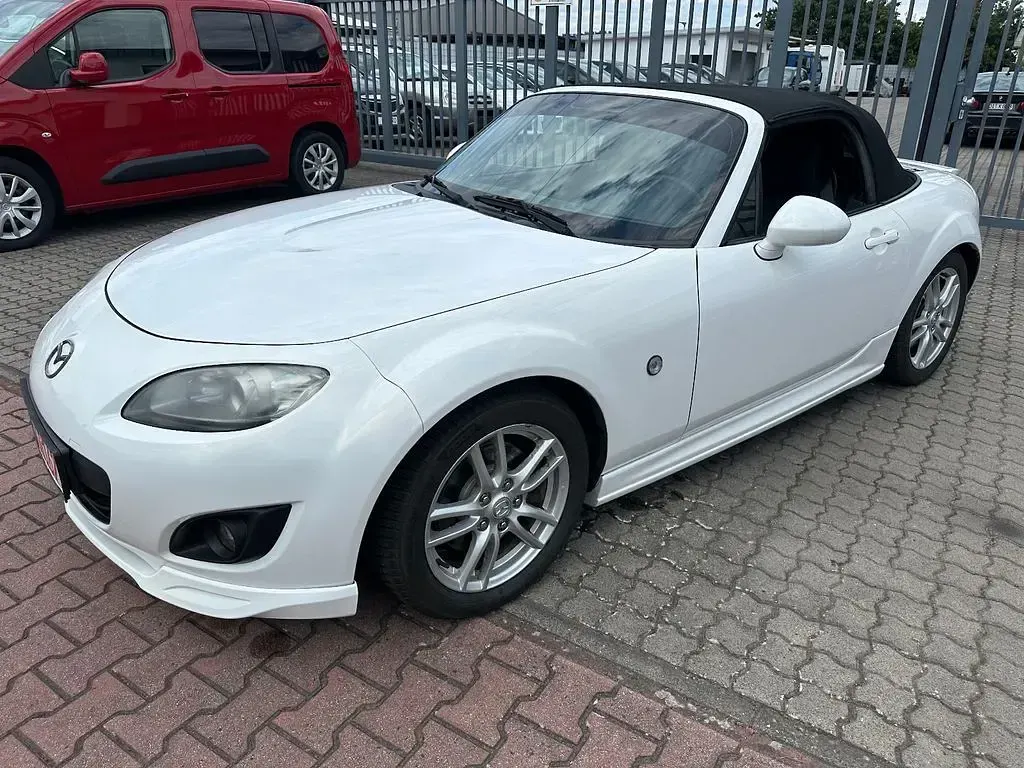 Gebraucht Mazda MX5 Center-Line 126 PS (92 kW) 2011 Weiß Cabrio
