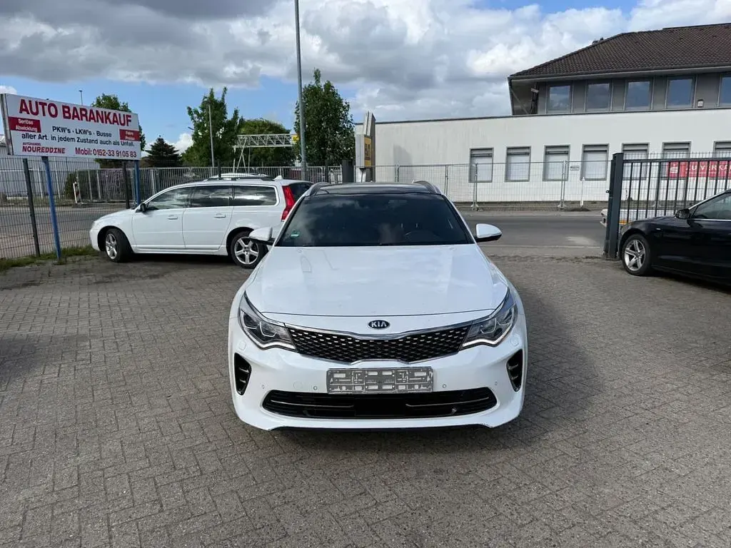 Gebraucht Kia Optima GT 245 PS (180 kW) 2018 Weiß Kombi