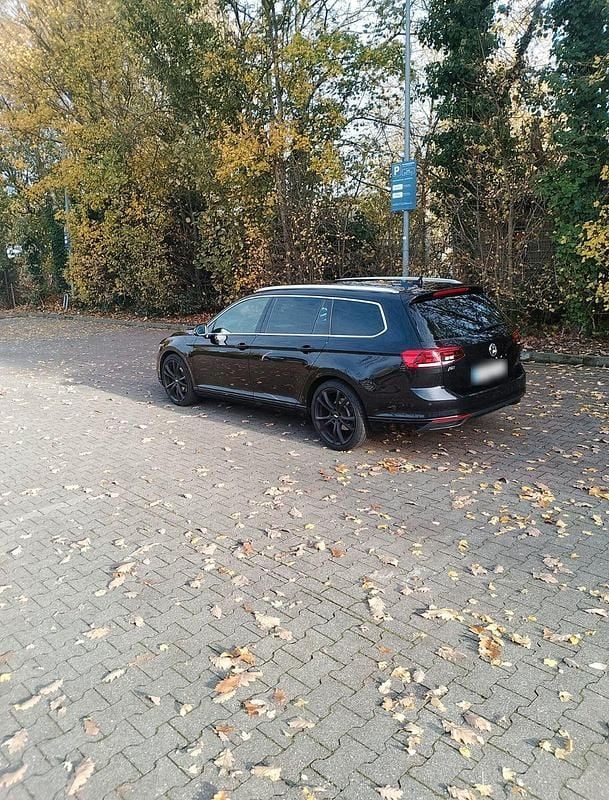 Gebraucht VW Passat Highline 190 PS (139 kW) 2020 Schwarz Kombi