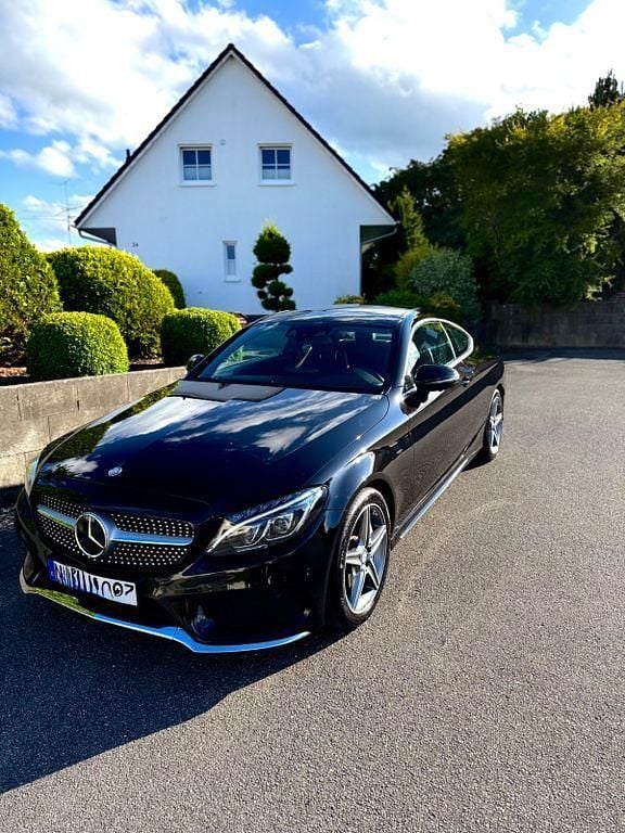 Gebraucht Mercedes C300 AMG line 245 PS (180 kW) 2016 Schwarz Coupé