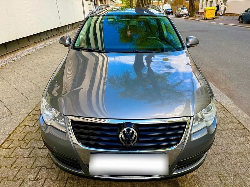 Gebraucht VW Passat 116 PS (85 kW) 2007 Grau Kombi