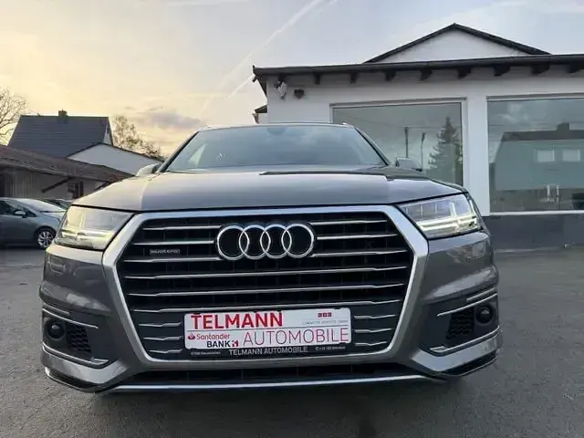 Gebraucht Audi Q7 Sport 258 PS (189 kW) 2016 Grau SUV