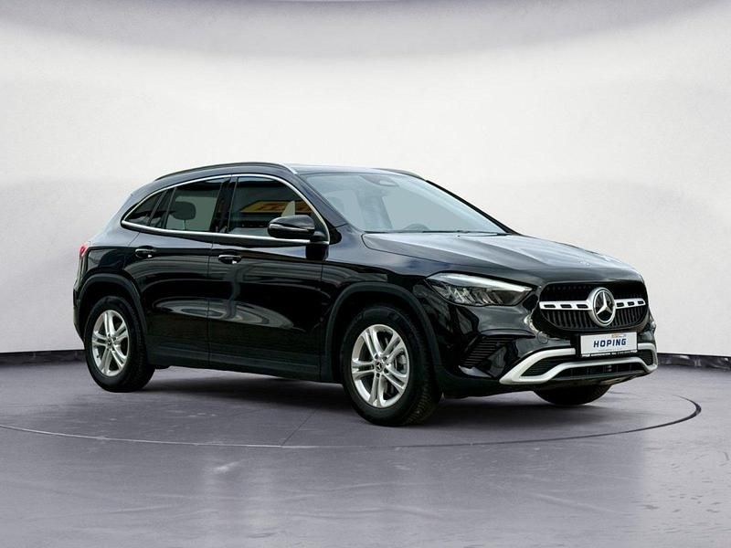 Gebraucht Mercedes GLA200 Advanced 163 PS (119 kW) 2024 Nachtschwarz  unilack SUV