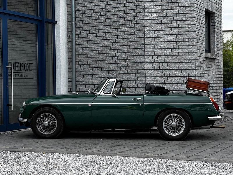 Second-hand MG B 97 CP (71 kW) 1978 Verde Cabrio