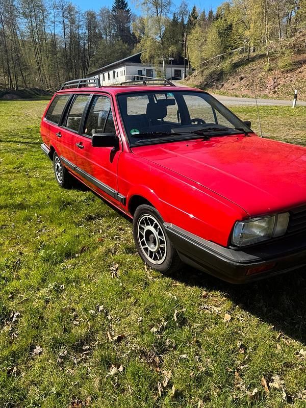 Gebraucht VW Passat 55 PS (40 kW) 1986 Rot Kombi