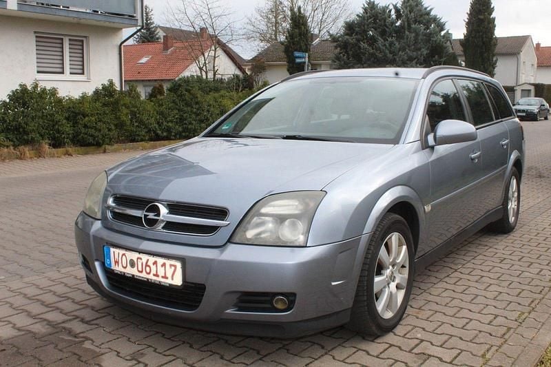 Gebraucht Opel Vectra 179 PS (131 kW) 2005 Grau Kombi