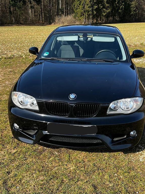 Gebraucht BMW 116 116 PS (85 kW) 2006 Schwarz Kleinwagen