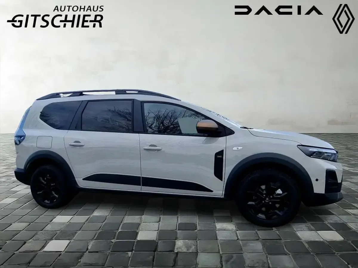 Neu Dacia Jogger Extreme 158 PS (116 kW) 2026 Sandstone Van / Kleinbus