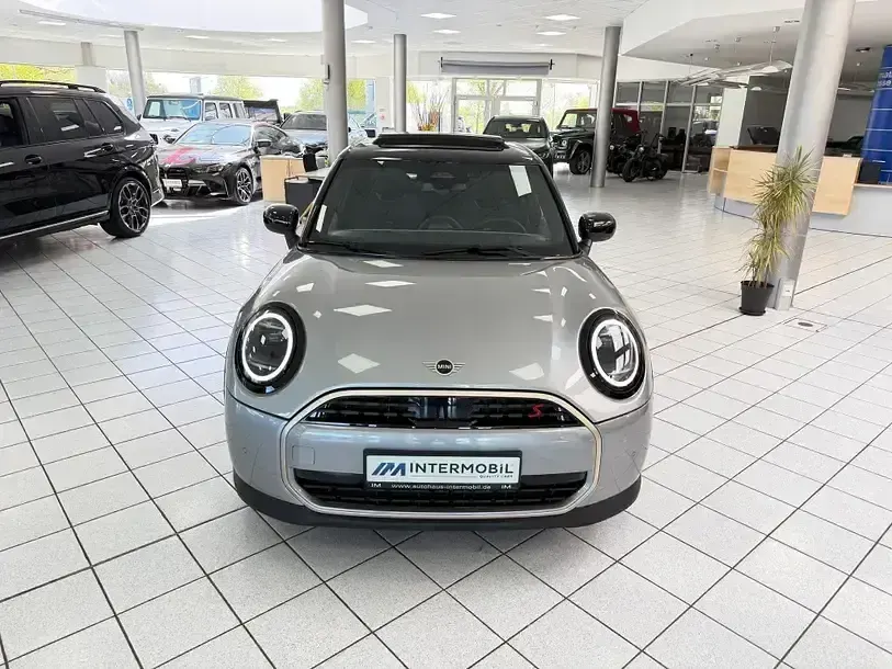 Gebraucht Mini Cooper S Favoured 204 PS (150 kW) 2025 Melting silver iii Kleinwagen