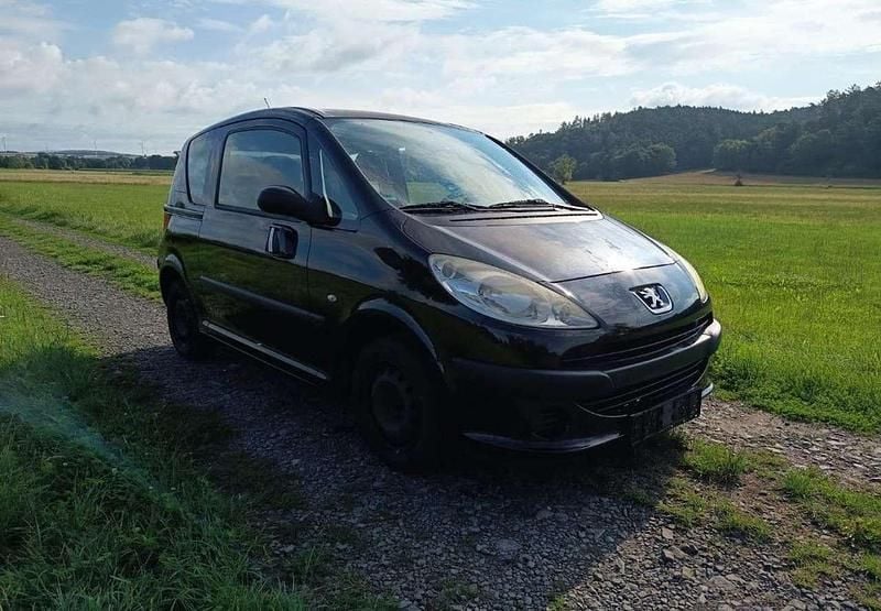 Schwarz Gebraucht 2009 Peugeot 1007 Premium Kleinwagen | 1.000 € (Superpreis) - Bild 1/4