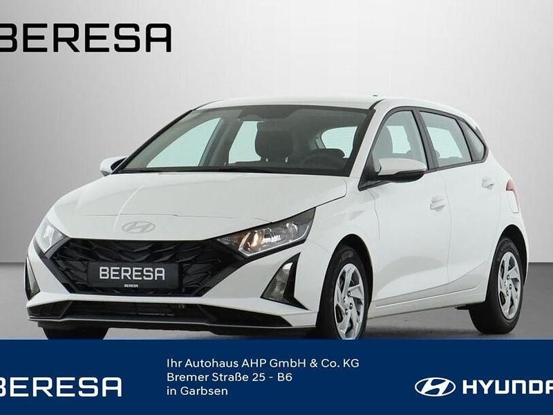 Atlas white Neu 2025 Hyundai i20 Select Limousine | 19.480 € (Superpreis) - Bild 1/4