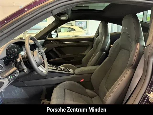 Neu Porsche 992 541 PS (397 kW) 2026 Violett Coupé