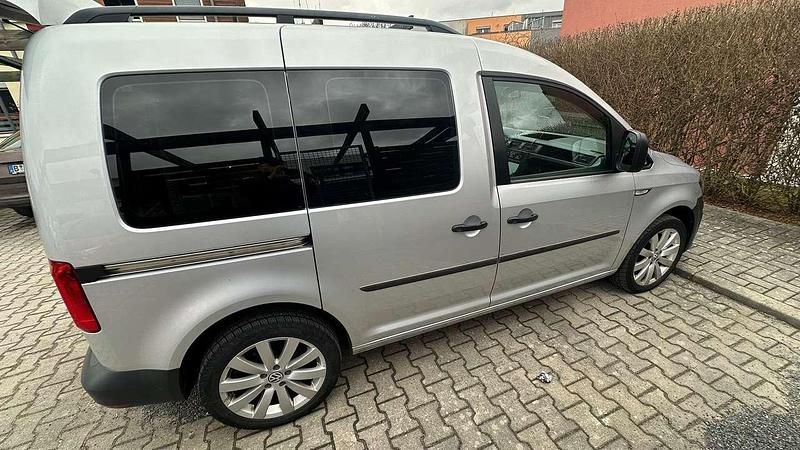Gebraucht VW Caddy 75 PS (55 kW) 2017 Grau Van / Kleinbus