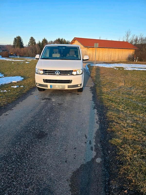 Second-hand VW T5 140 CP (102 kW) 2012 Alb Van