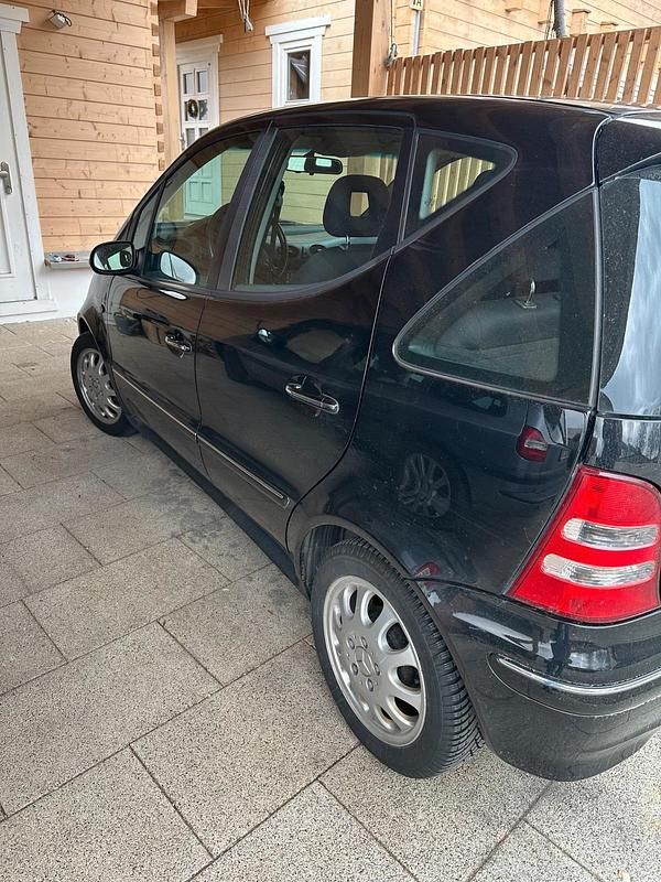 Gebraucht Mercedes A170 95 PS (69 kW) 2003 Schwarz Kleinwagen