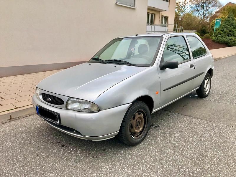 Silber Gebraucht 1999 Ford Fiesta Kleinwagen | 999 € (Fairer Preis) - Bild 1/4
