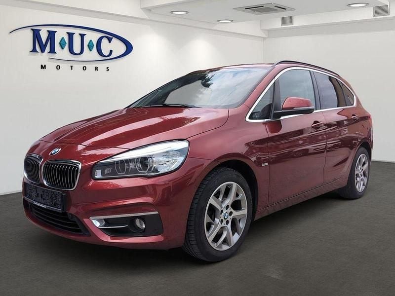 Rot Gebraucht 2016 BMW 218 Luxury Line Van / Kleinbus | 13.680 € (Fairer Preis) - Bild 1/4