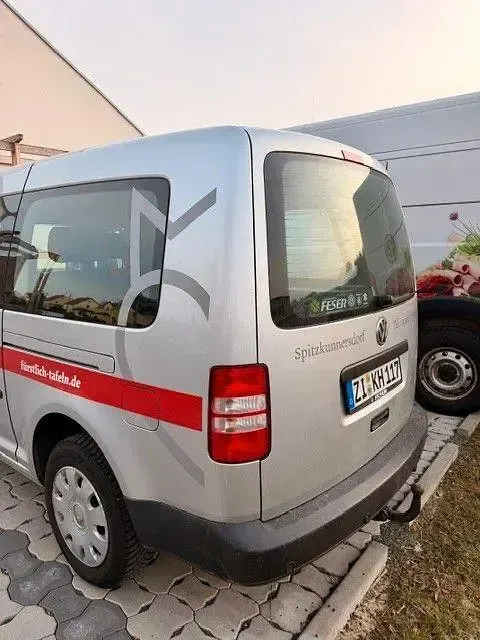 Używany VW Caddy Maxi 102 KM (75 kW) 2012 Srebrny Minivan