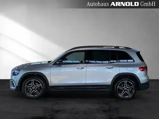 Gebraucht Mercedes GLB200 AMG 163 PS (119 kW) 2025 Hightechsilber (metallic) SUV