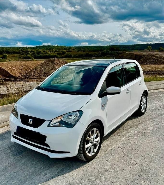 Weiß Gebraucht 2017 Seat Mii Chic Kleinwagen | 5.990 € (Guter Preis) - Bild 1/4