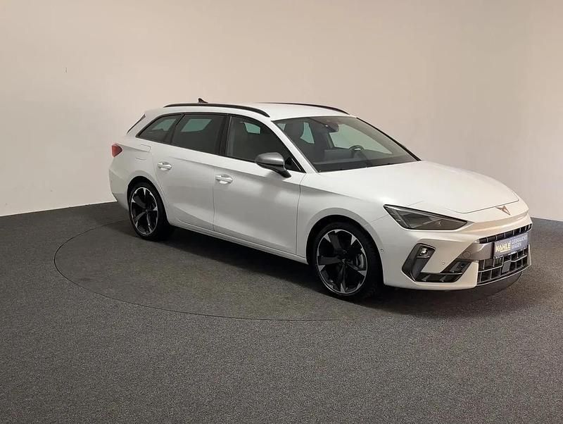 Usata Cupra Leon 150 CV (110 kW) 2025 Bianco Station wagon