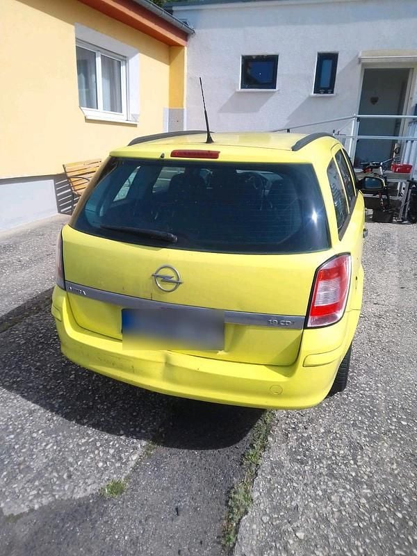 Gebraucht Opel Astra 2008 Gelb Kombi
