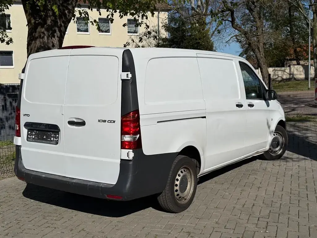 Gebraucht Mercedes Vito 88 PS (64 kW) 2018 Weiß Van